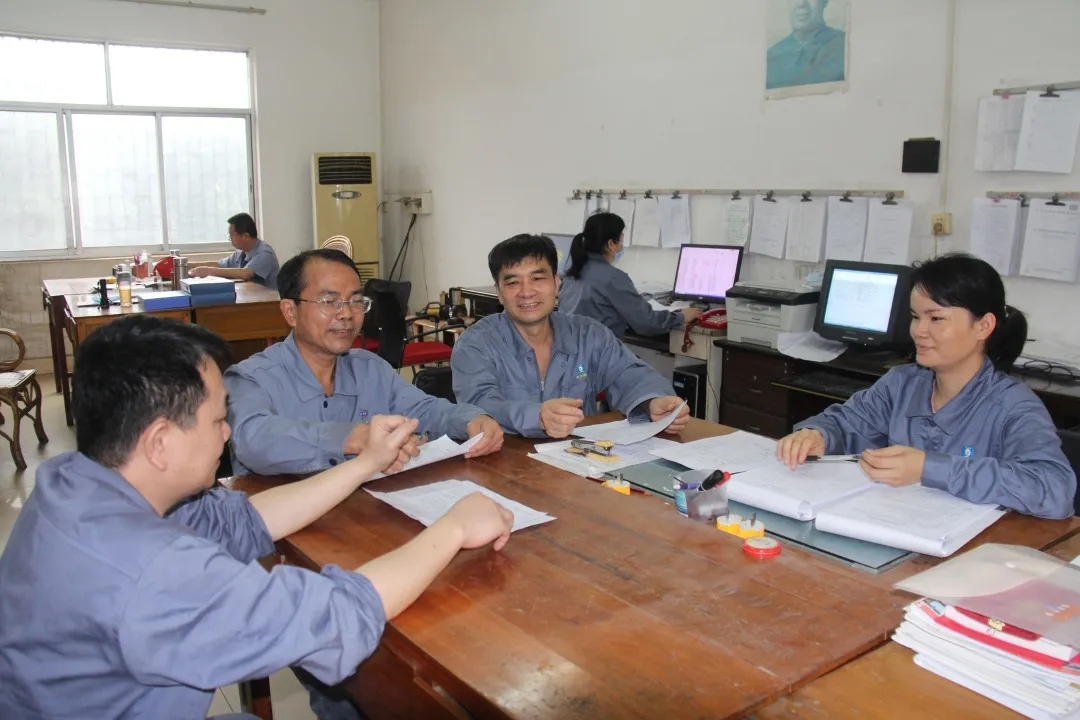 支部黨員學習.jpg
